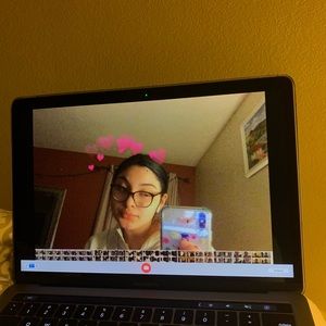 Meet your Posher, Madeline